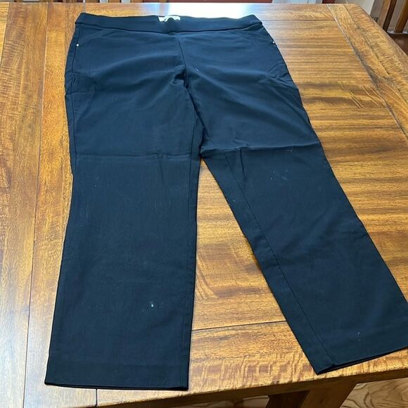 Liz Claiborne Pants - Liz Claiborne April Cropped Pull On Pants Size 14